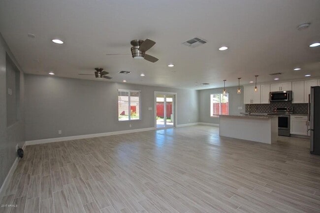 Building Photo - 2707 S Flint Cir