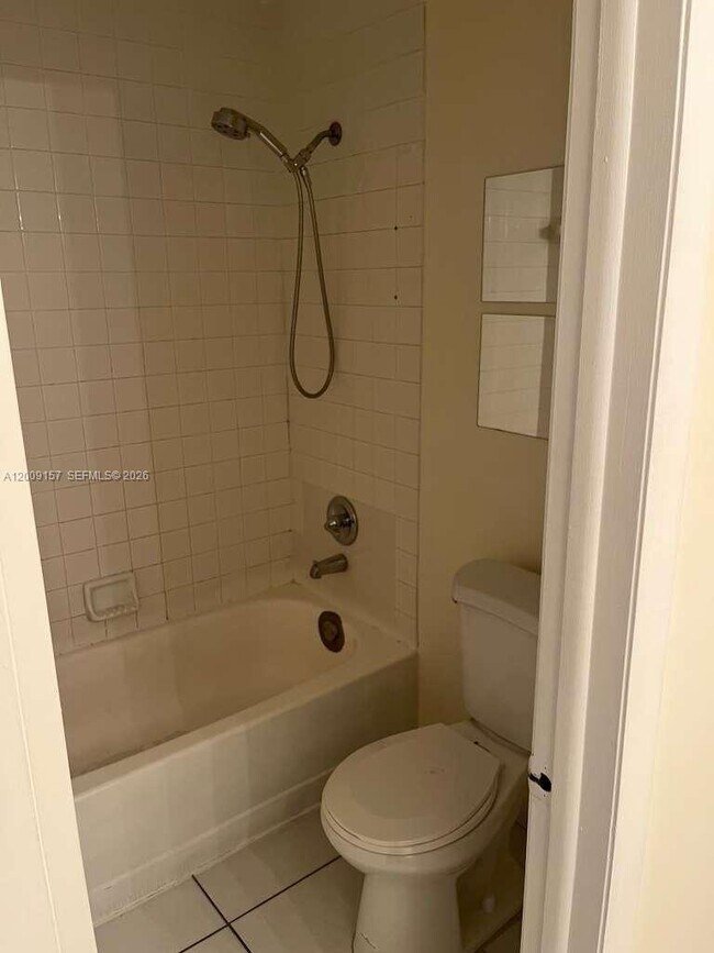 Building Photo - 9712 Hammocks Blvd