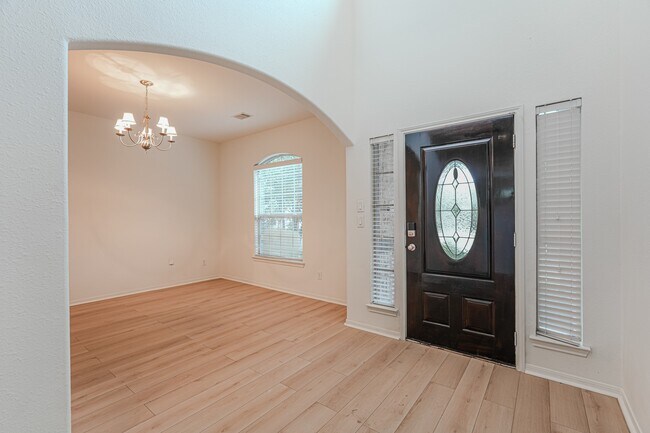 Building Photo - 25507 Marmite Dr