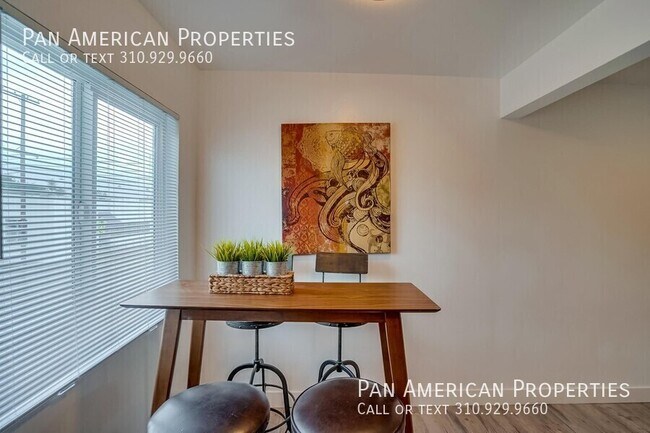 Building Photo - 92 E Market St