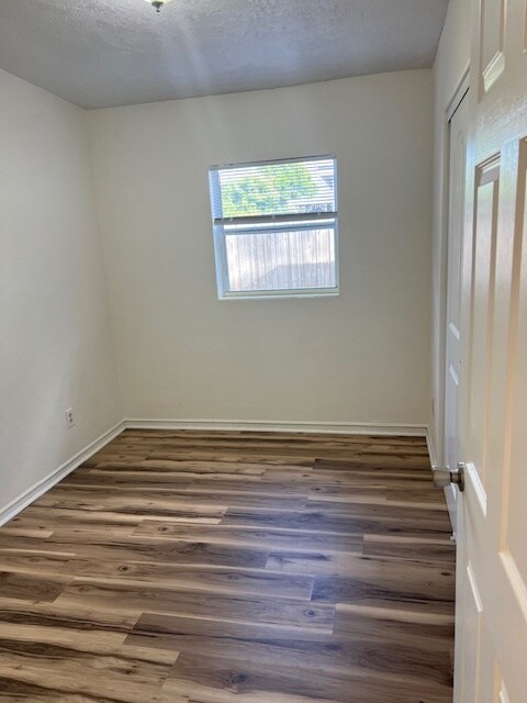 Building Photo - 4401 Marilyn Ave