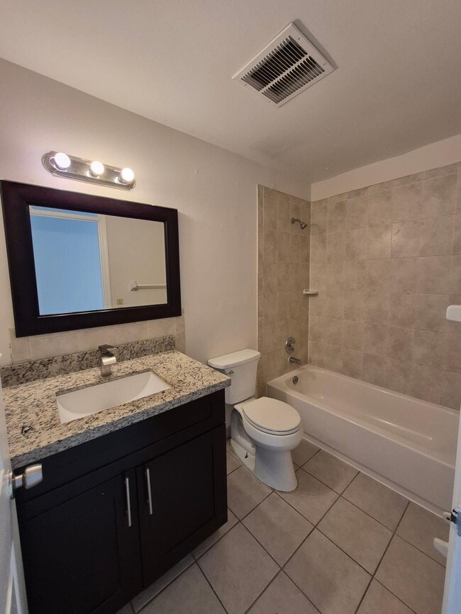 Building Photo - 3198 49th Ln S