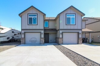 Building Photo - New Construction! 3 Bed/2.5 Bath in Pasco
