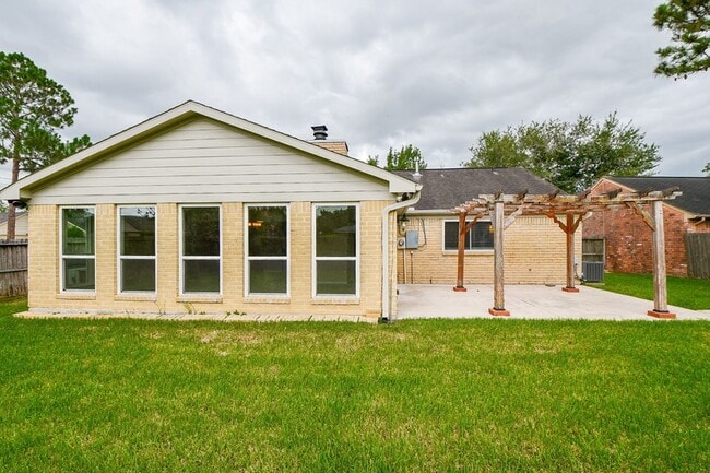 Building Photo - 3519 Cabin Pl