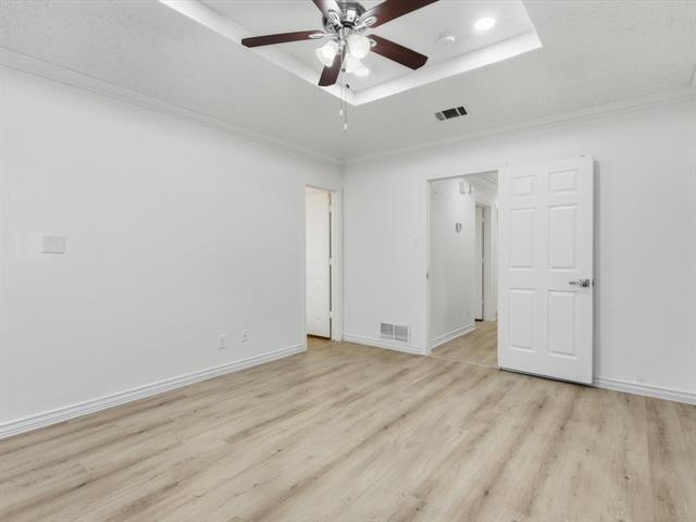 Building Photo - 2050 Lorient Dr