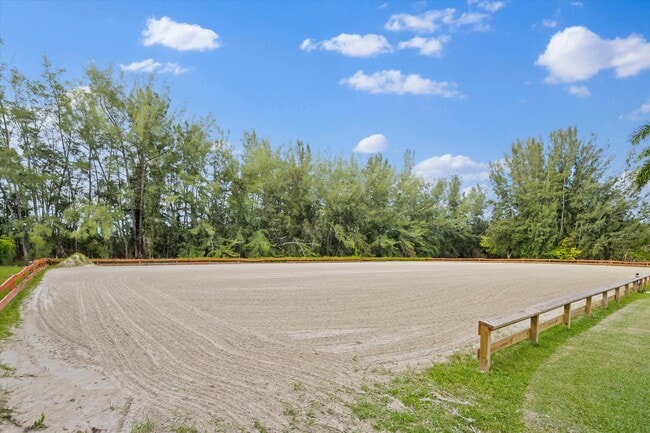 Building Photo - 11861 Hawk Hollow