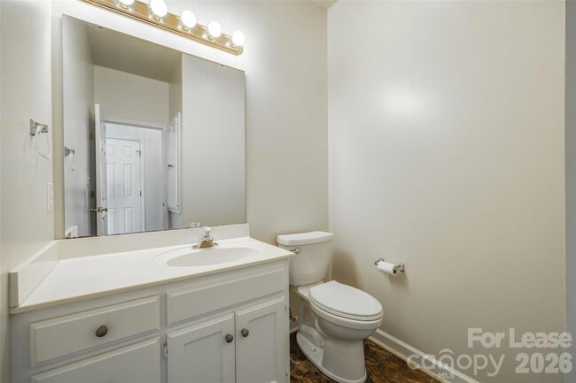 Building Photo - 1739 Old Clay Hill Rd