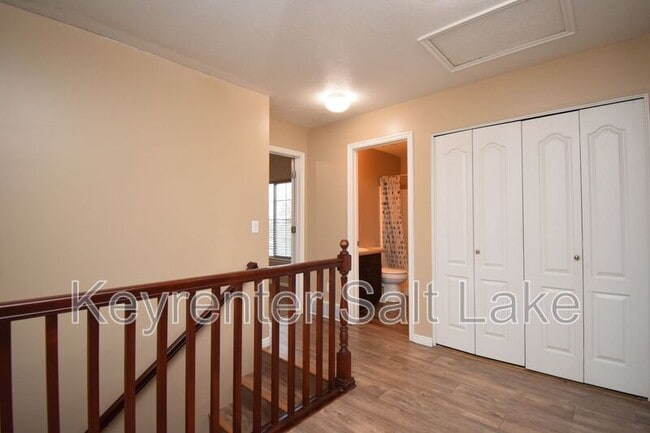 Building Photo - 6762 W Callery Ln