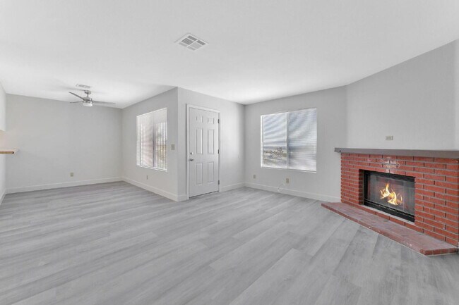 Building Photo - 2257 Exeter Dr