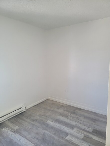 Building Photo - 92 Twiss St