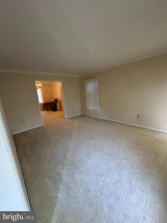 Building Photo - 893 Broad Oaks Dr