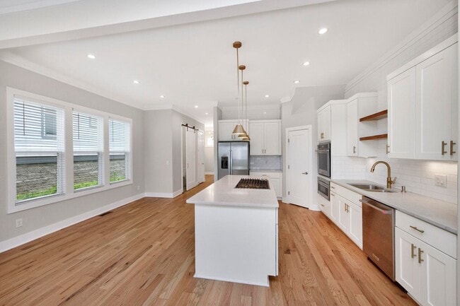 Building Photo - 4704A Kentucky Ave