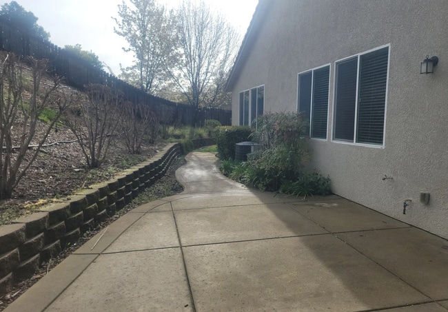 Building Photo - 11000 Caballo Cir