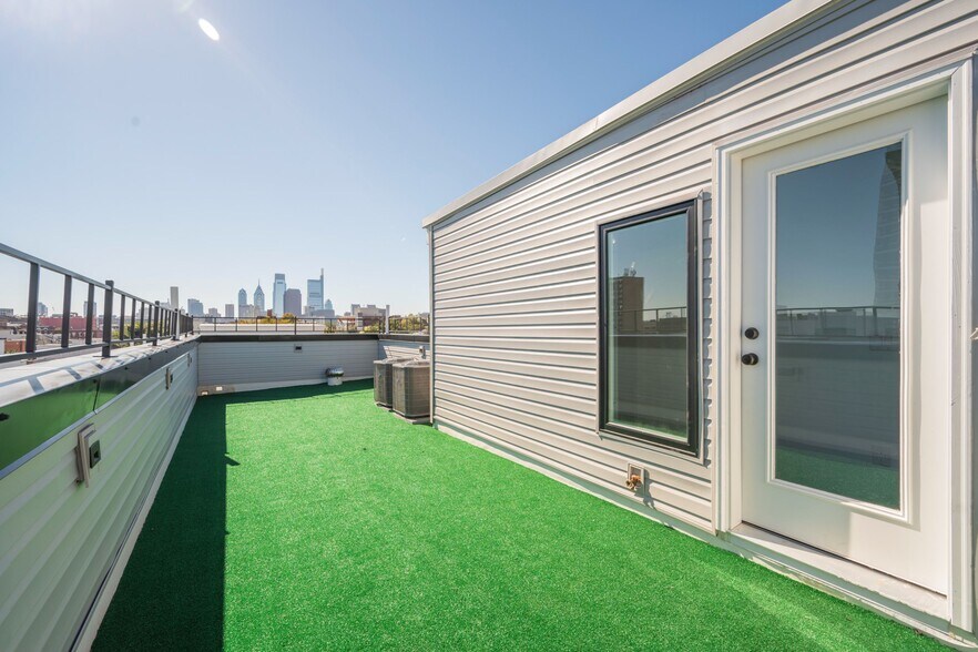 Building Photo - 1514 Master St