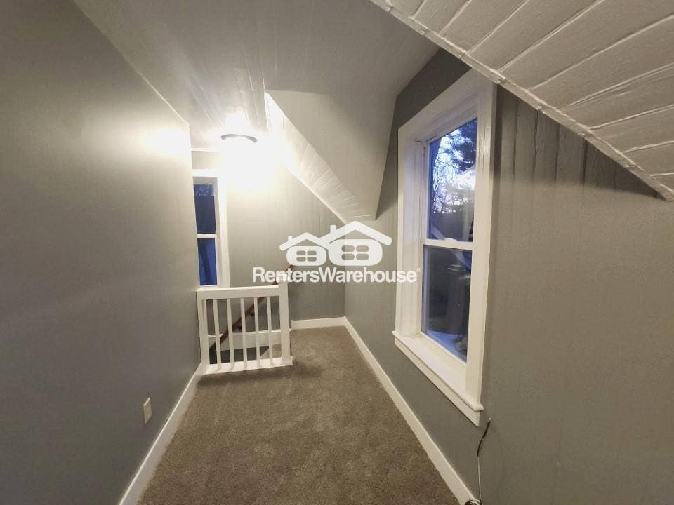 Building Photo - 1426 Douglas St