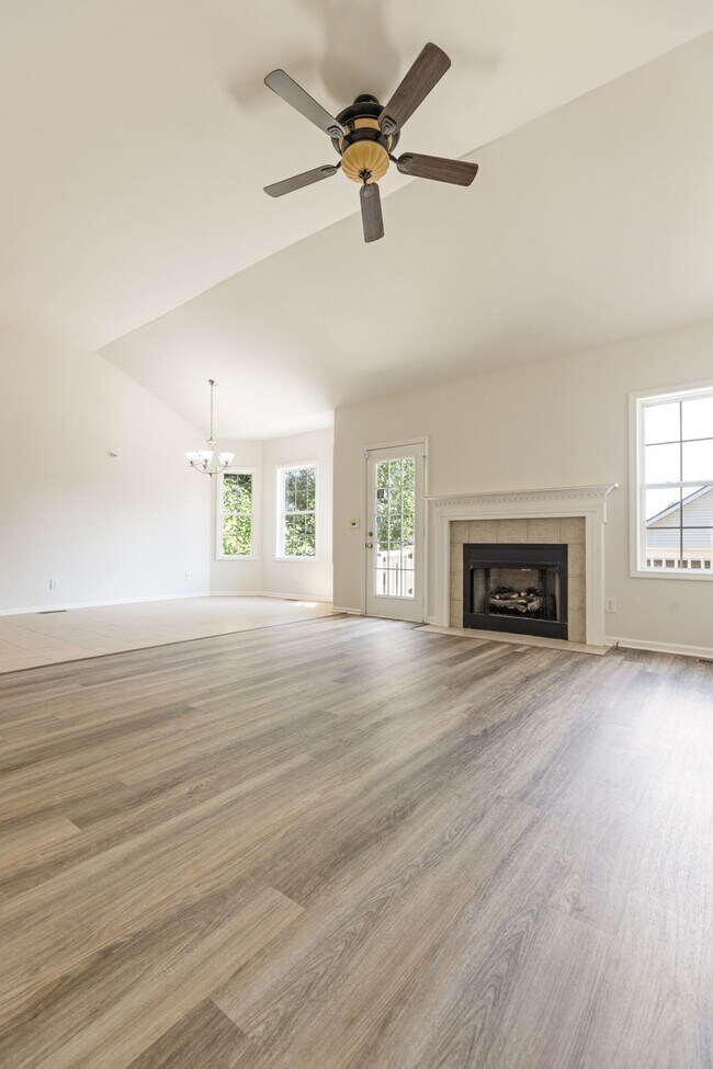 Building Photo - 4013 Kristen St