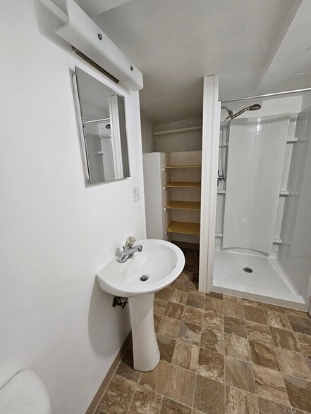 Bathroom - 338 E Pitkin St