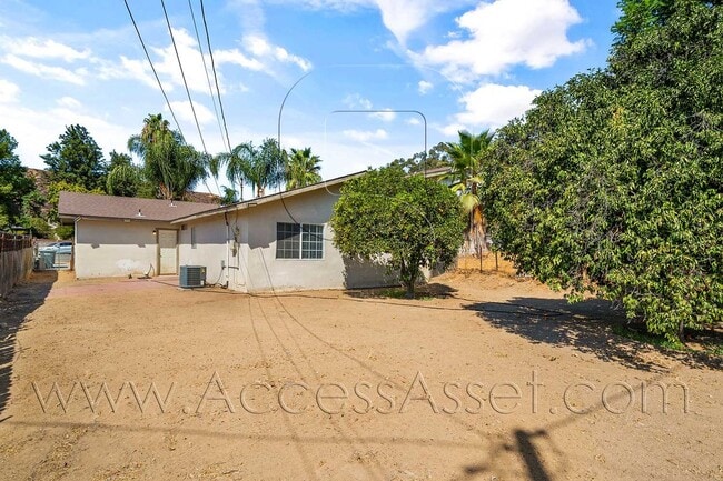 Building Photo - 29650 Jernigan St