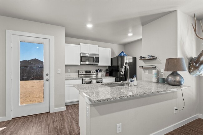 Building Photo - 2015 134th St