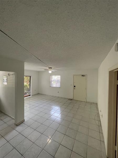 Building Photo - 3522 NE 166th St