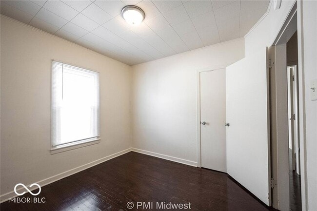 Building Photo - 264 N Holmes Ave