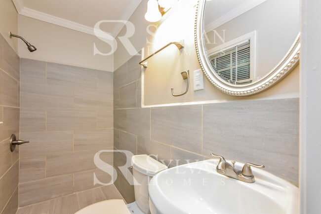 Building Photo - At Last, This Is What You Have Been Searching For!