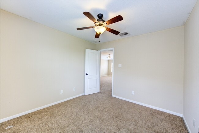 Building Photo - 26727 Henson Falls Dr