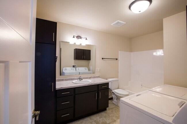 Interior Photo - Sturgeon Bay