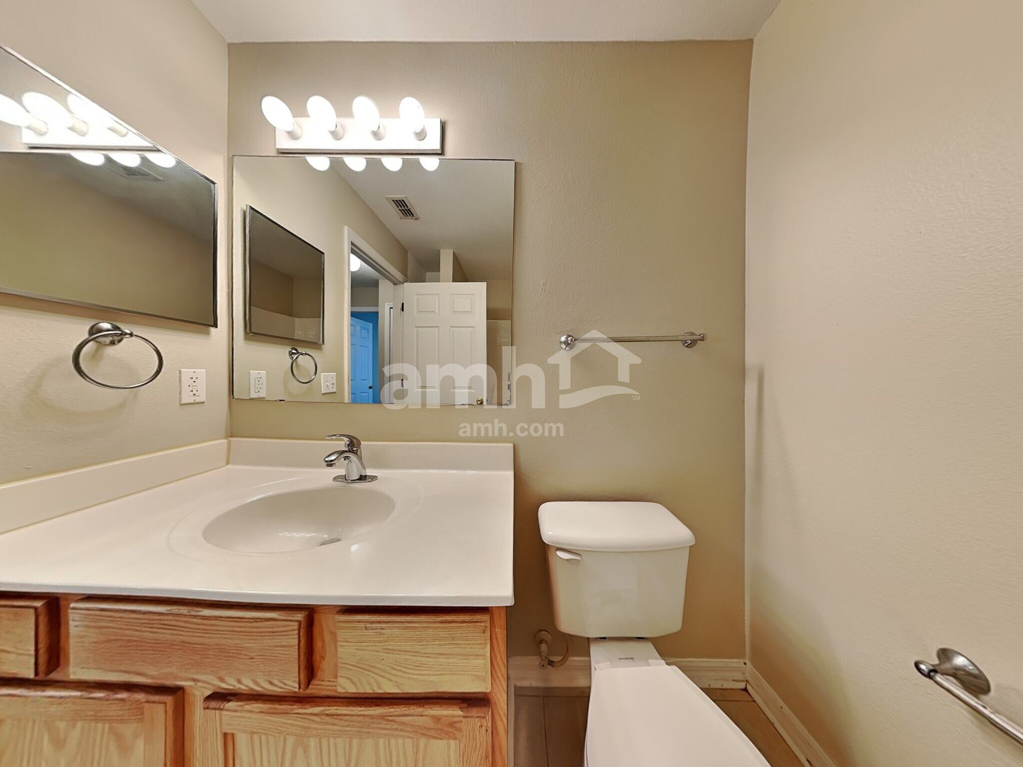 Building Photo - 11613 Ivy Flower Loop