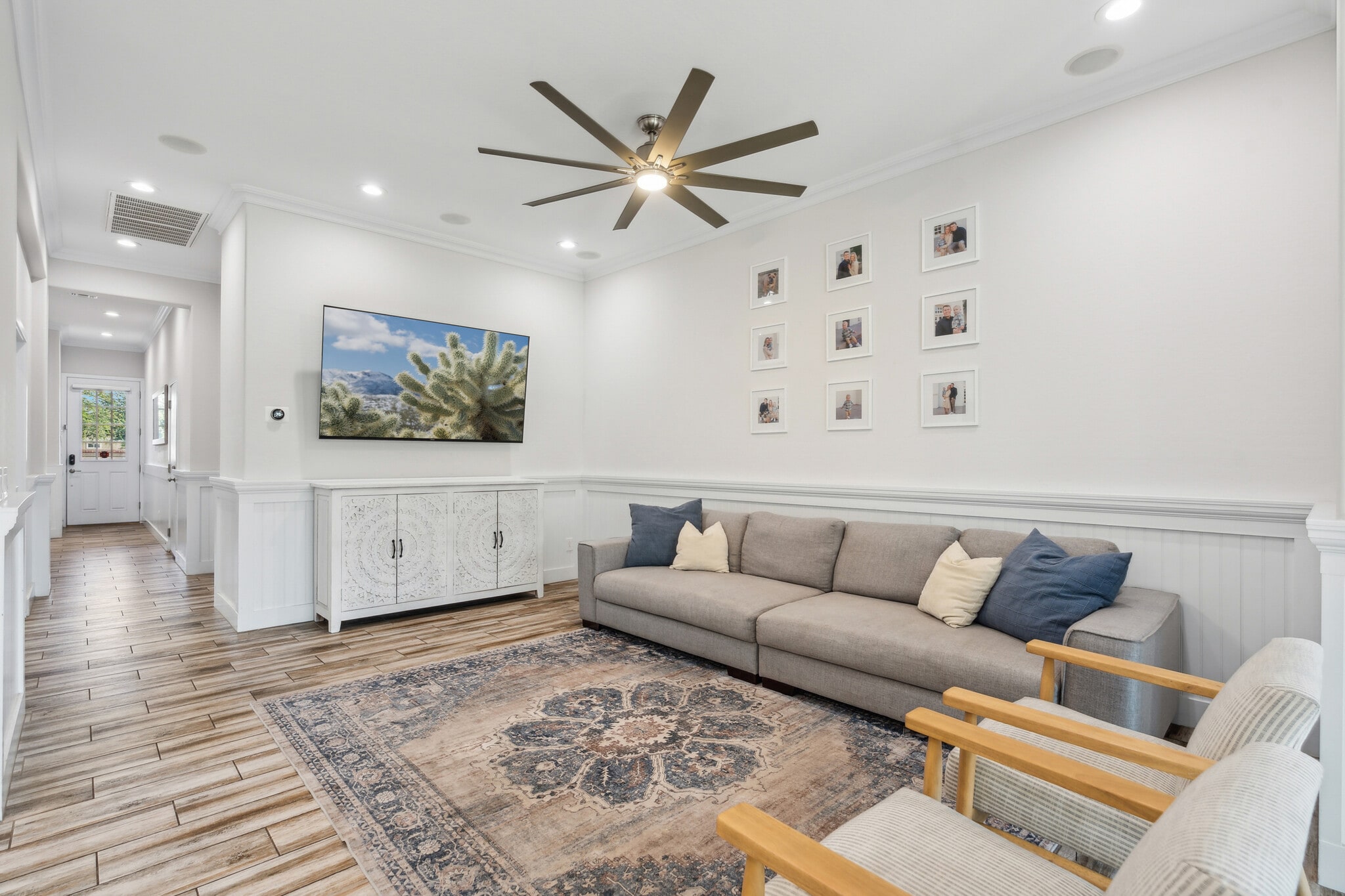 Living Room - 10560 E Nichols Ave