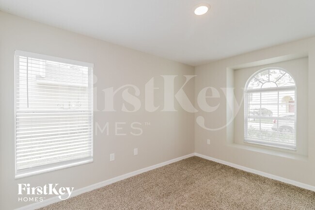 Building Photo - 18416 Cypress Bay Pkwy