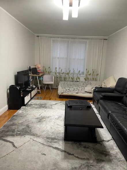 Building Photo - 2665 Homecrest Ave