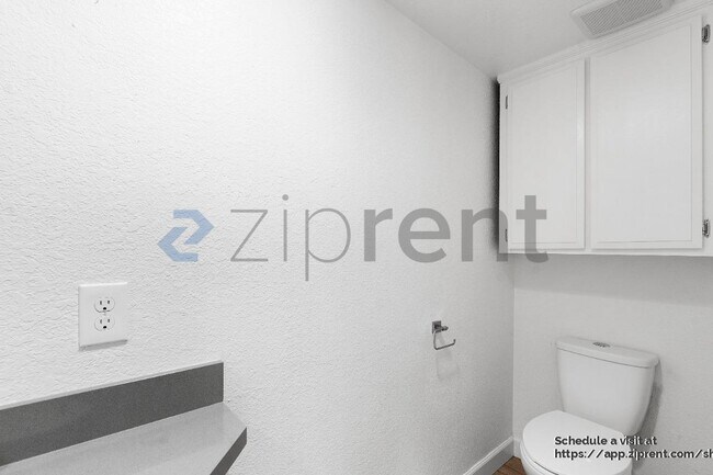 Building Photo - 9421 Feickert Dr