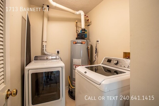 Building Photo - 1713 Barnett Ct