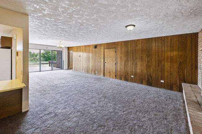 Building Photo - 4980 W 4000 N