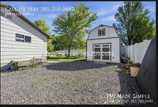 Building Photo - 1438 Trinnaman Ln