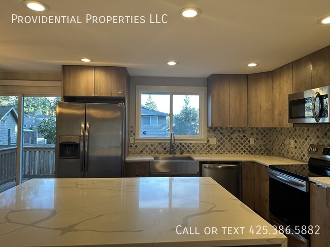 Building Photo - 10521 NE 139th St