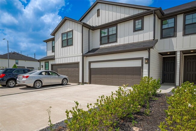Building Photo - 27846 Western Crk Ct