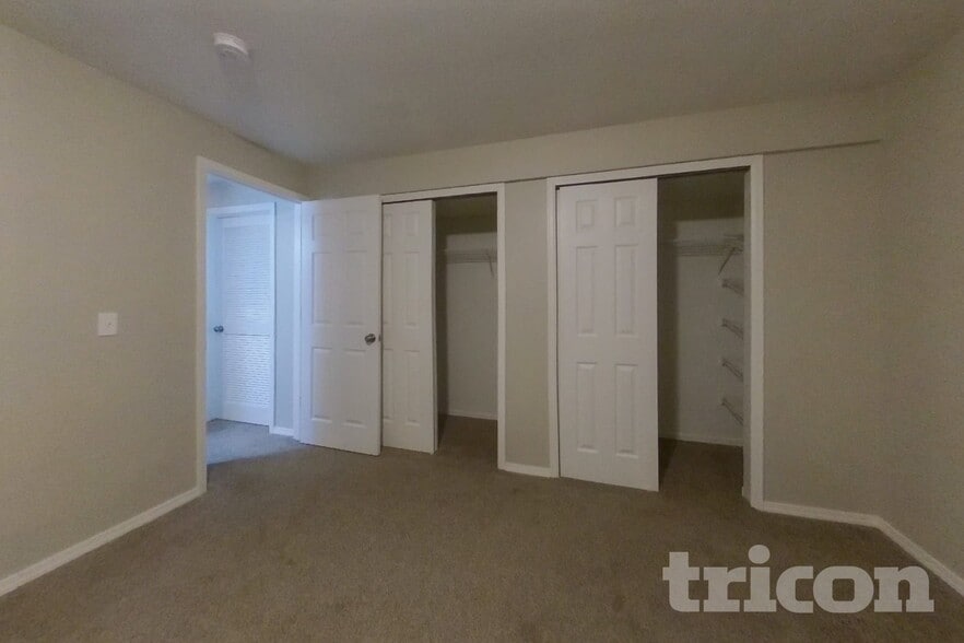 Building Photo - 8195 Radcliff Dr