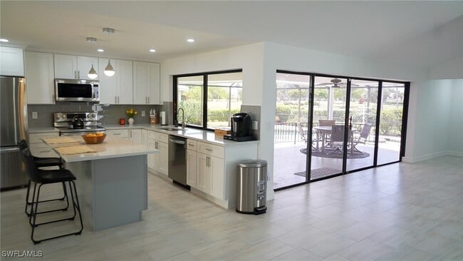 Building Photo - 438 Torrey Pines Point