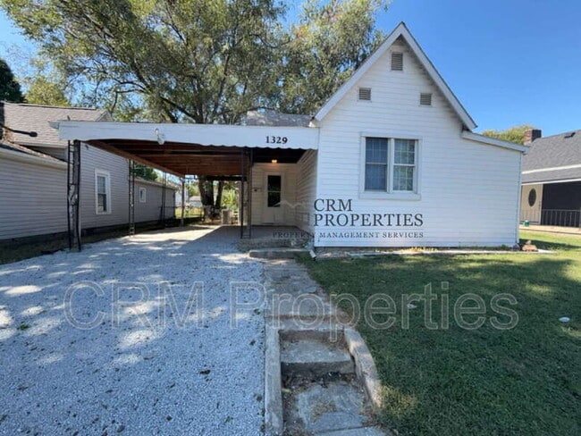 Primary Photo - 1329 N Wabash Ave