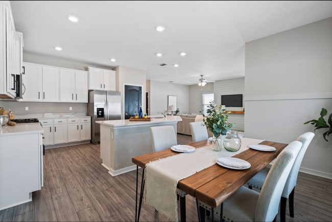 Building Photo - 145 Brybar Dr