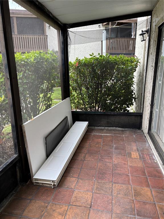 Building Photo - 744 116th Ave N