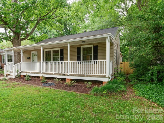 Building Photo - 2329 Kingsbury Dr