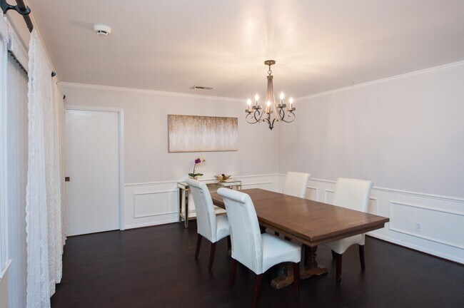 Building Photo - 14107 Swiss Hill Dr
