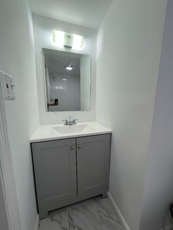 Building Photo - 4634 Fernhill Rd