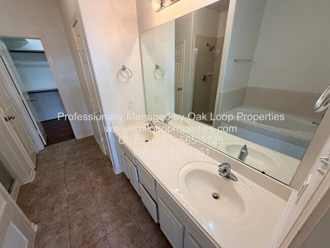 Building Photo - 14930 Berncrest Ln