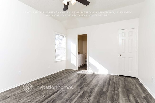 Building Photo - 2525 Rivers Edge Dr