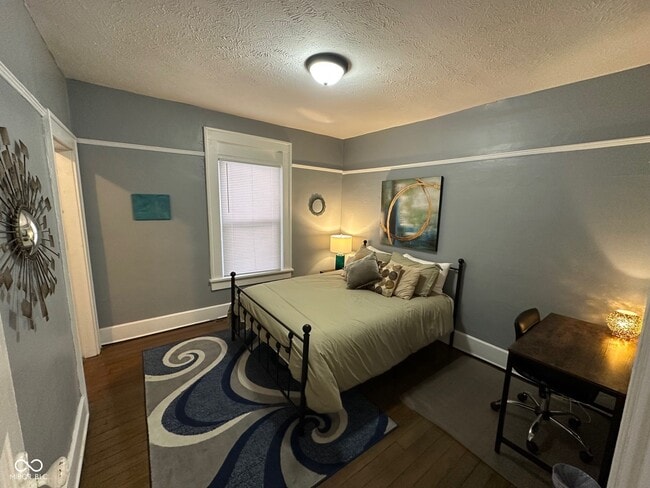 Building Photo - 4130 Rookwood Ave