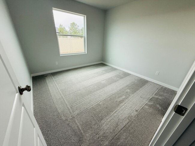 Building Photo - Brand New 4 Bedroom Home for Rent in SW Meridian!